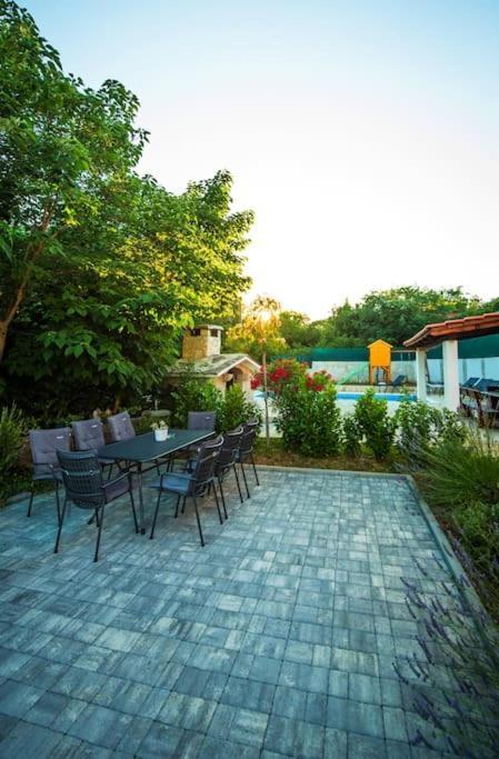 Villa Milla-Grubine Exterior photo